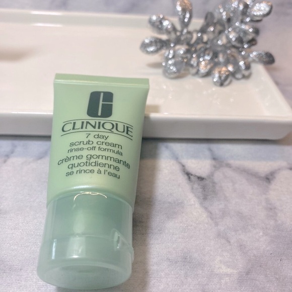 Clinique 7day Scrub Cream Rinse-off Formula, Exfoliating, NEW - Mini 30 ml - Picture 3 of 12